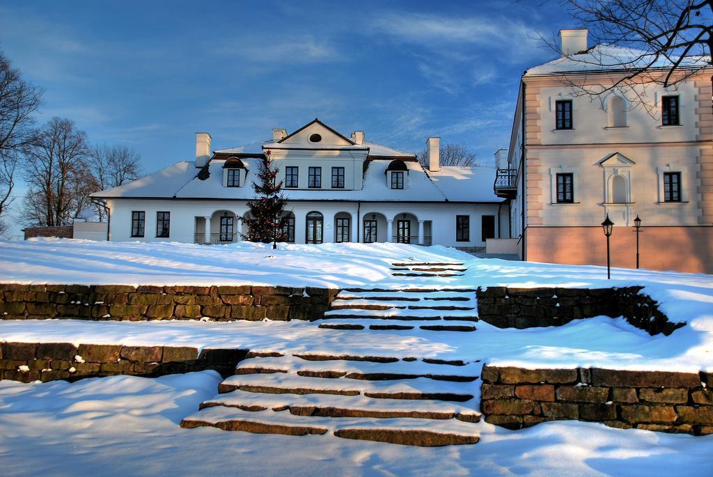 Dwór Kombornia Hotel&SPA Exterior foto